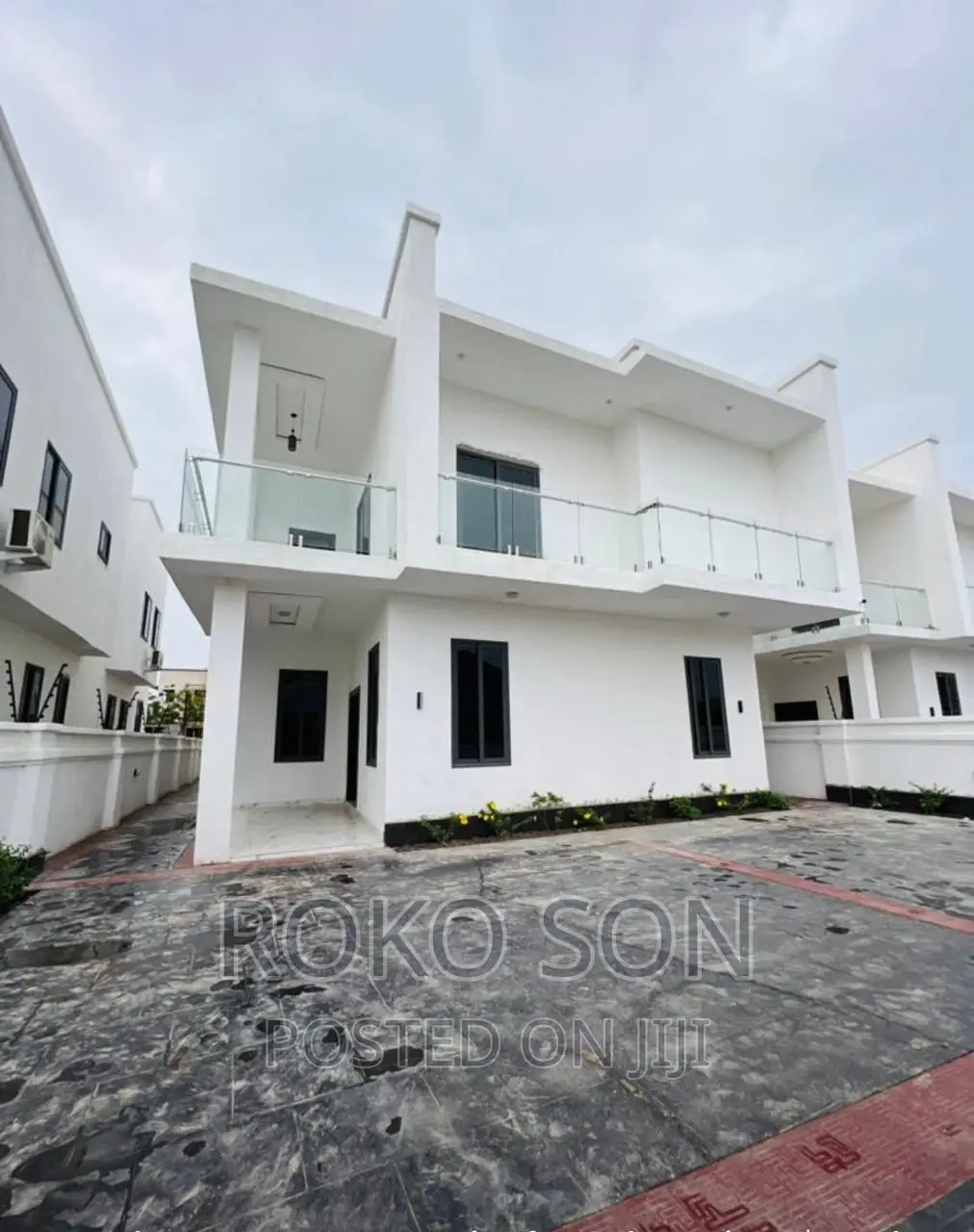4bdrm Duplex in Dr Roko, East Legon for sale