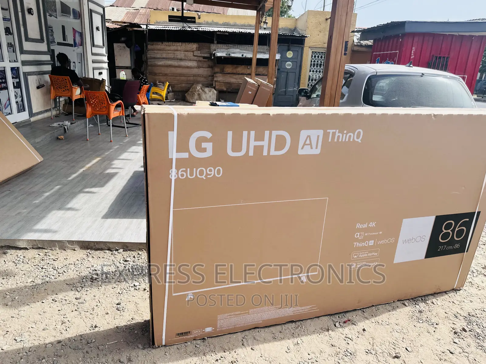 Rich  Sound Smart 86”UQ90 UHD Glossy LED Screen