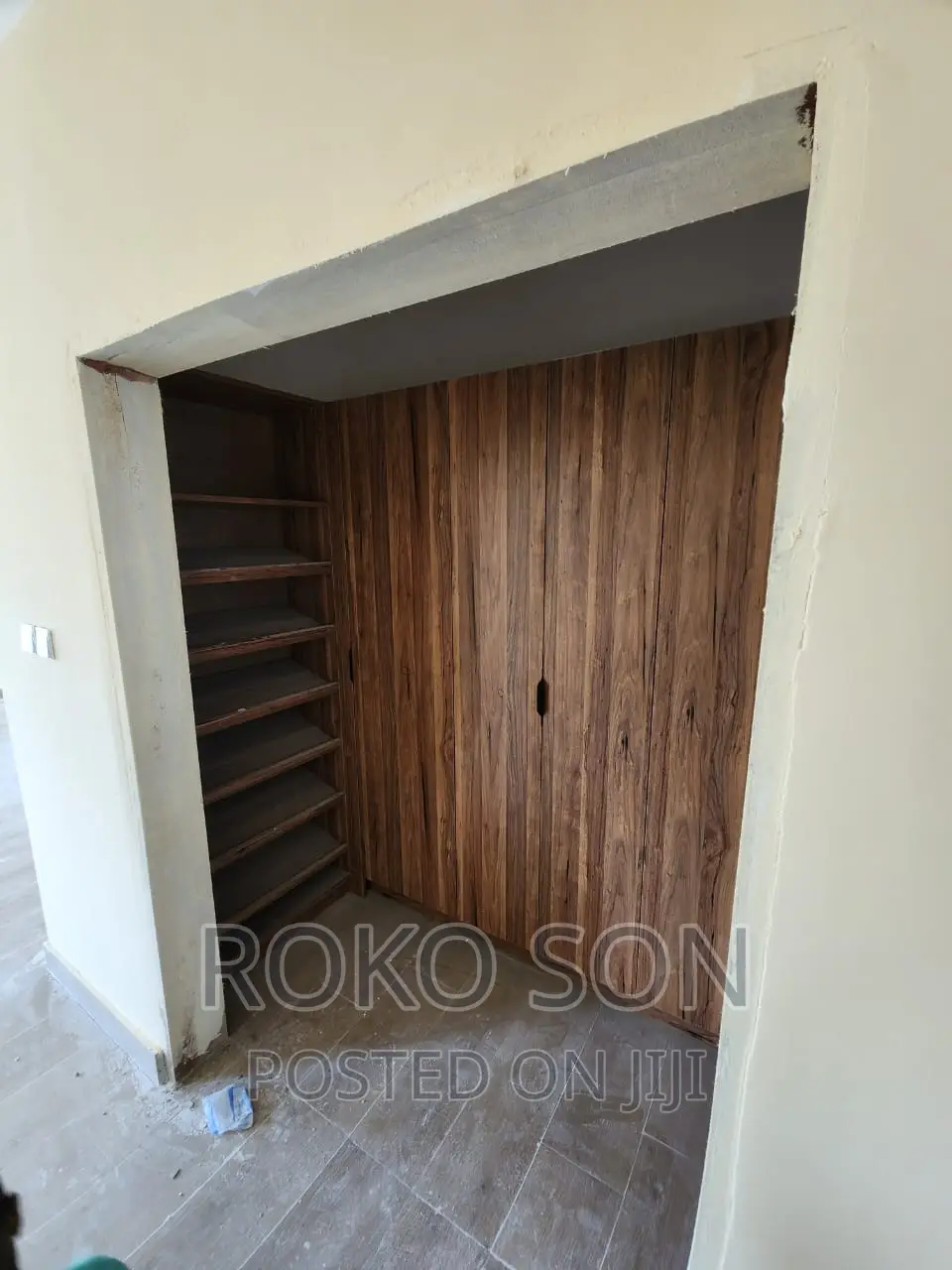 4bdrm House in Dr Roko, Dome for sale