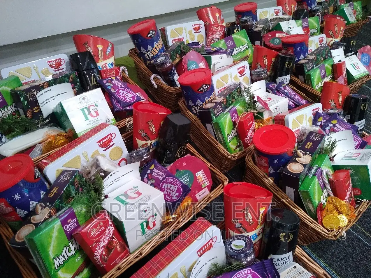 Christmas Suprise Hampers