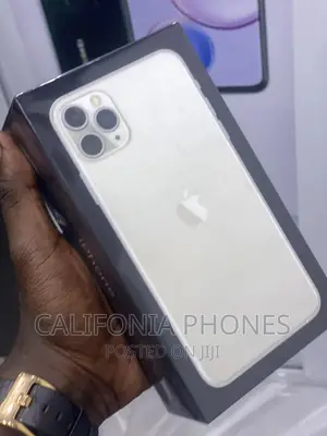 New Apple iPhone 11 Pro Max 256 GB Gold