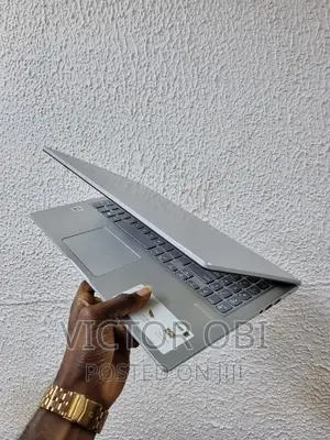 New Laptop Asus UX52VS 8GB Intel Core I3 SSD 256GB
