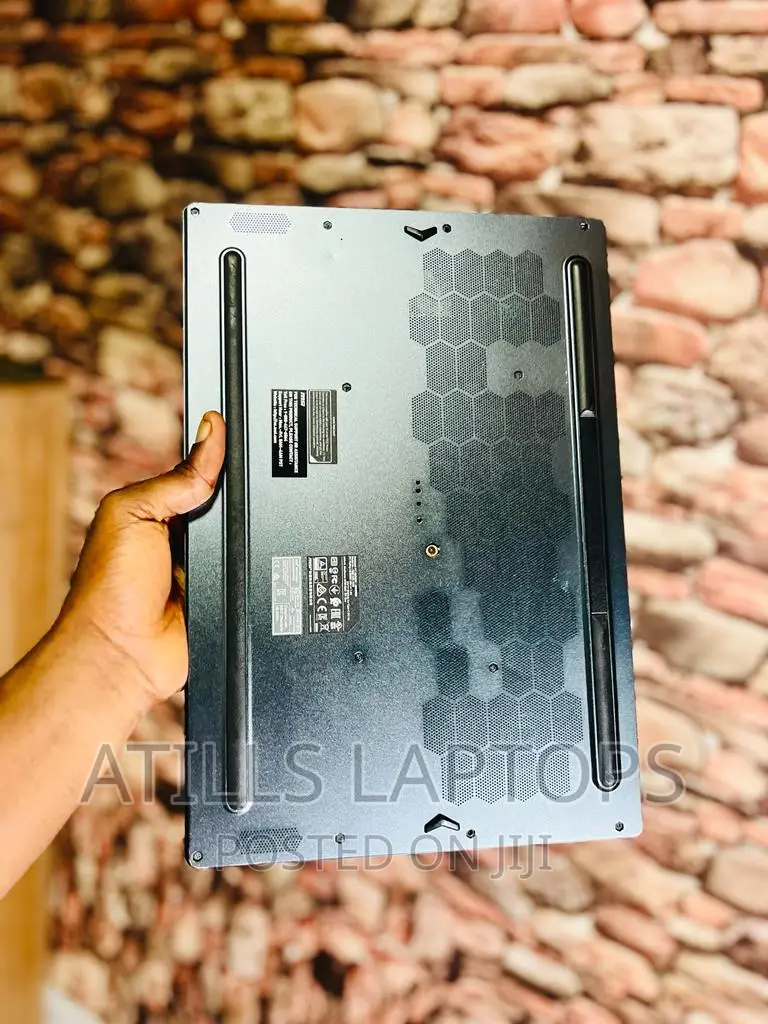 Laptop MSI Stealth GS77 16GB Intel Core I7 SSD 1T