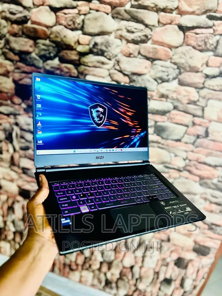Laptop MSI Stealth GS77 16GB Intel Core I7 SSD 1T