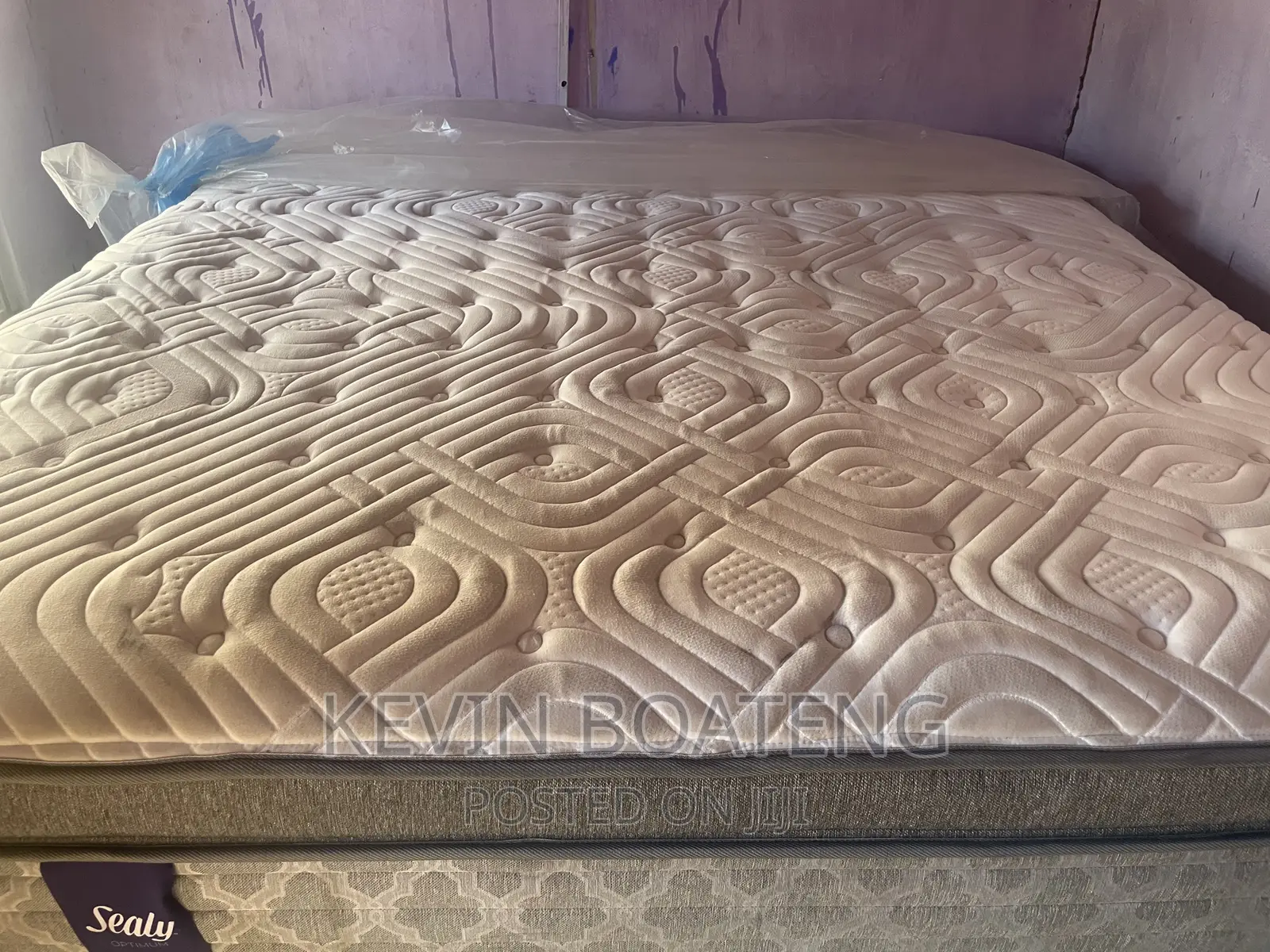 Sealy Posturepedic Mattresses(King) 76/80 14inches