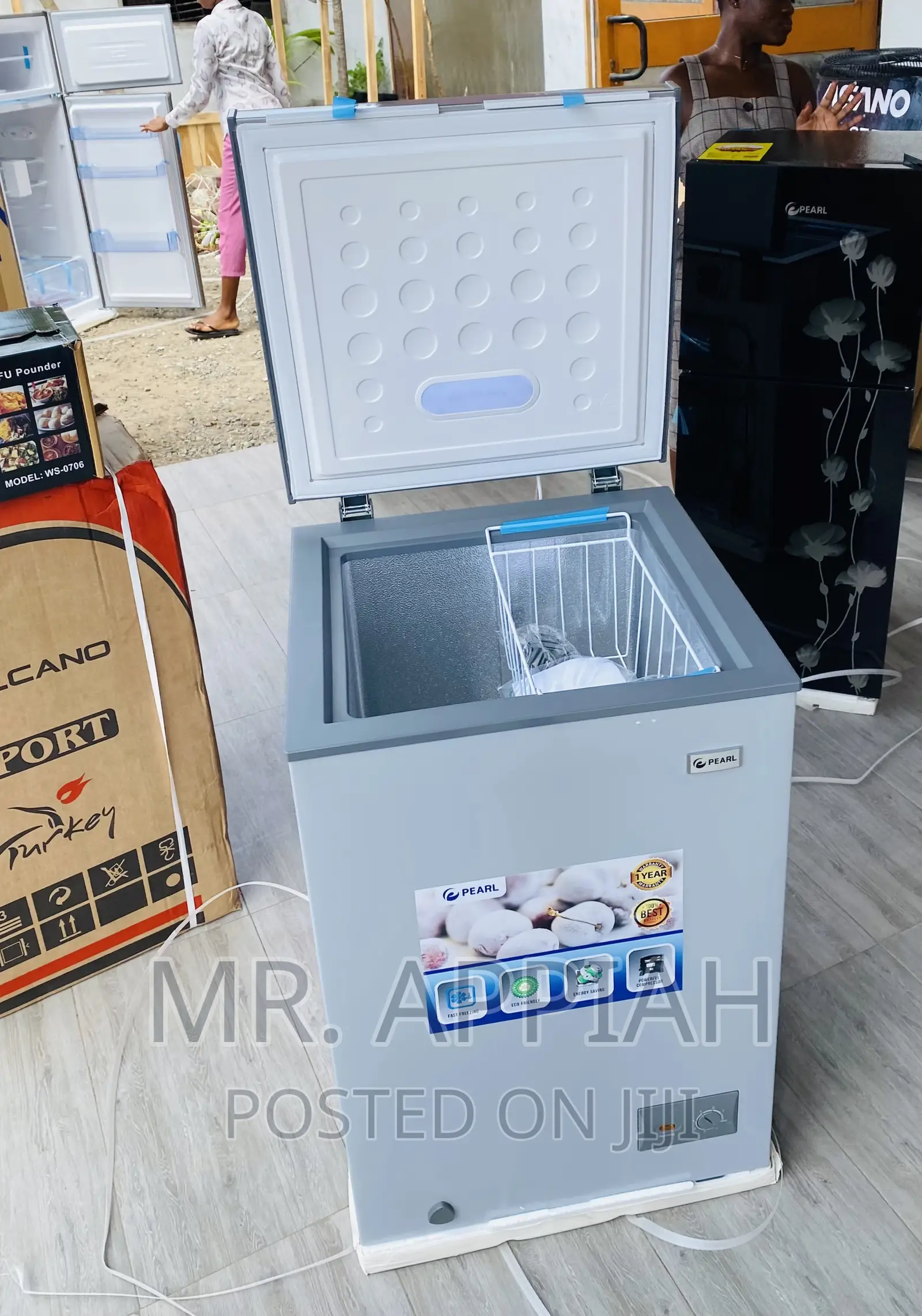 Super Adorable Pearl PCF-127 Single Door Electric Freezer.