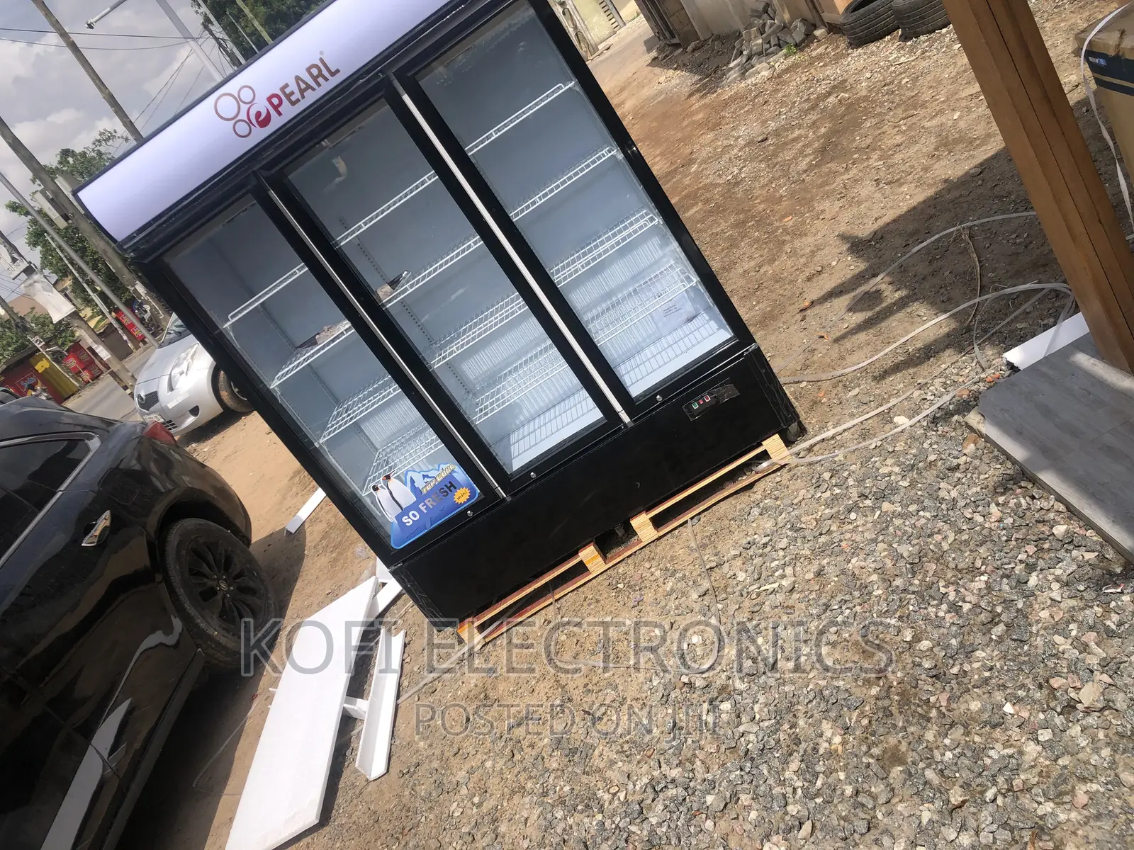 Pearl 950 Liters 3 Doors Display Fridge / Beverage Cooler