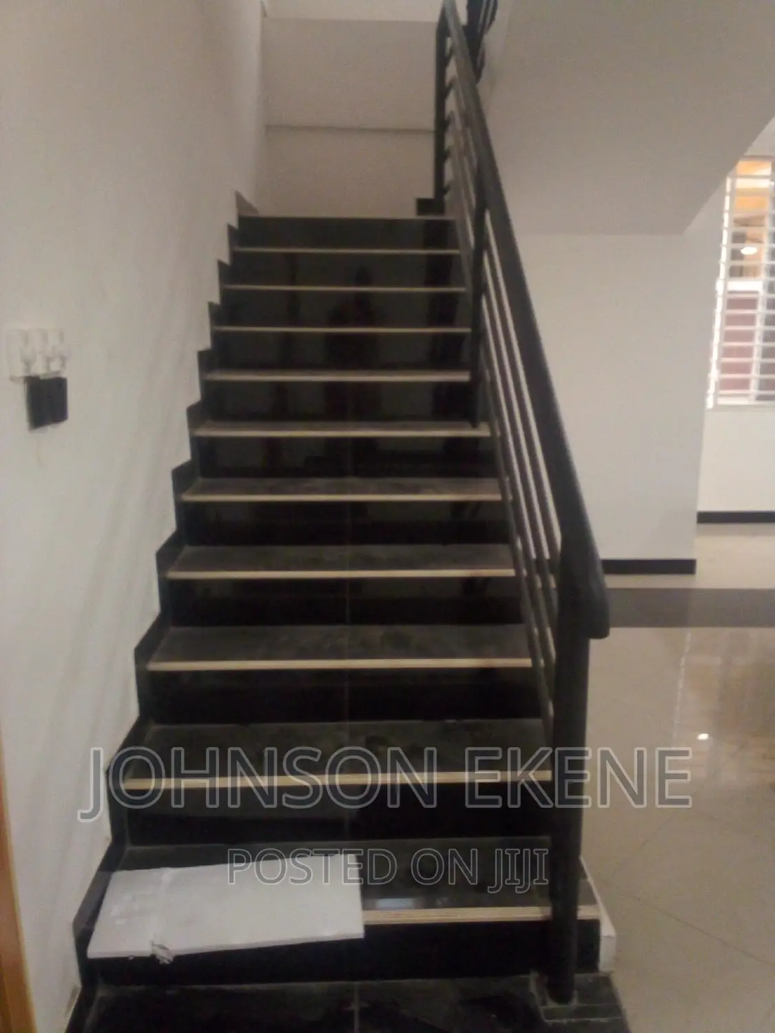 4bdrm Duplex in East Legon for sale