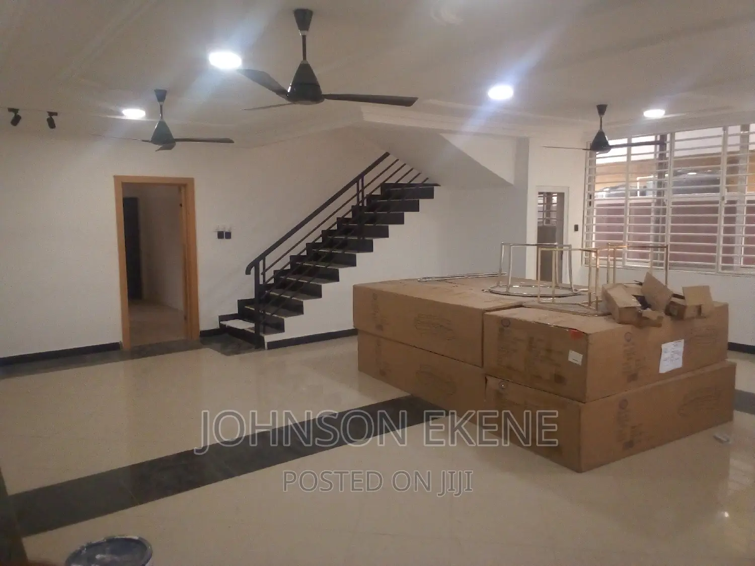 4bdrm Duplex in East Legon for sale