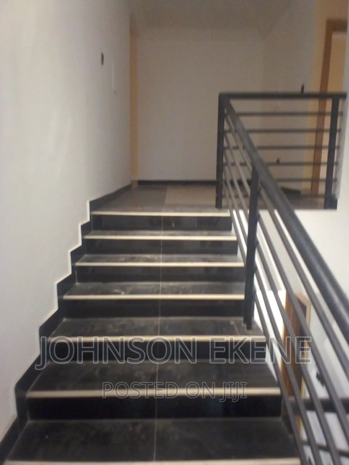 4bdrm Duplex in East Legon for sale