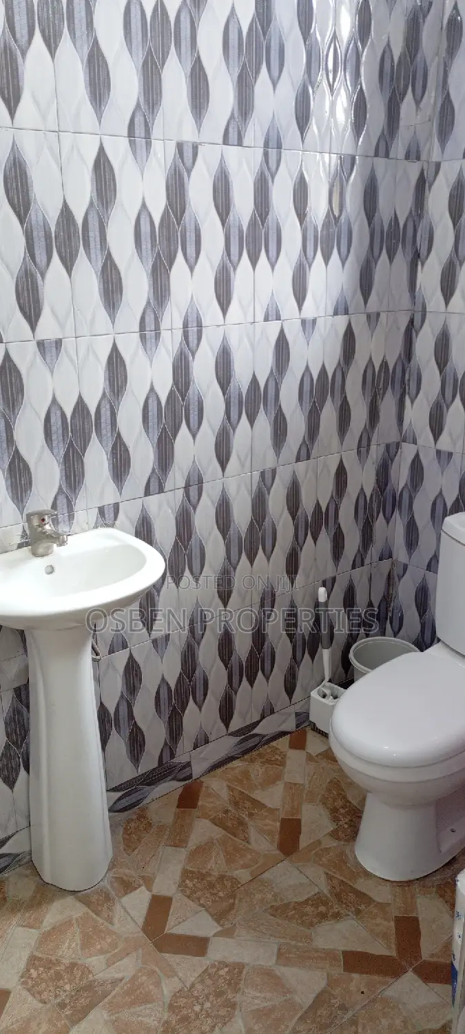 Furnished 2bdrm Apartment in Pleasant Properties, Spintex for rent
