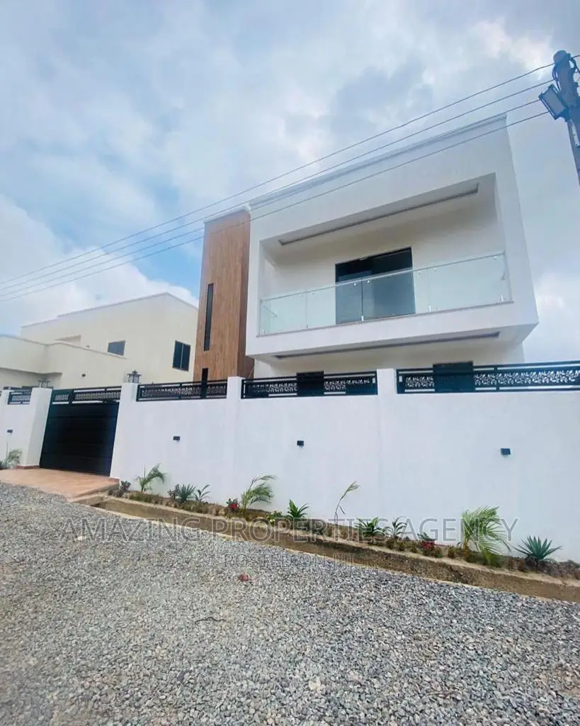 4bdrm House in Spintex for sale