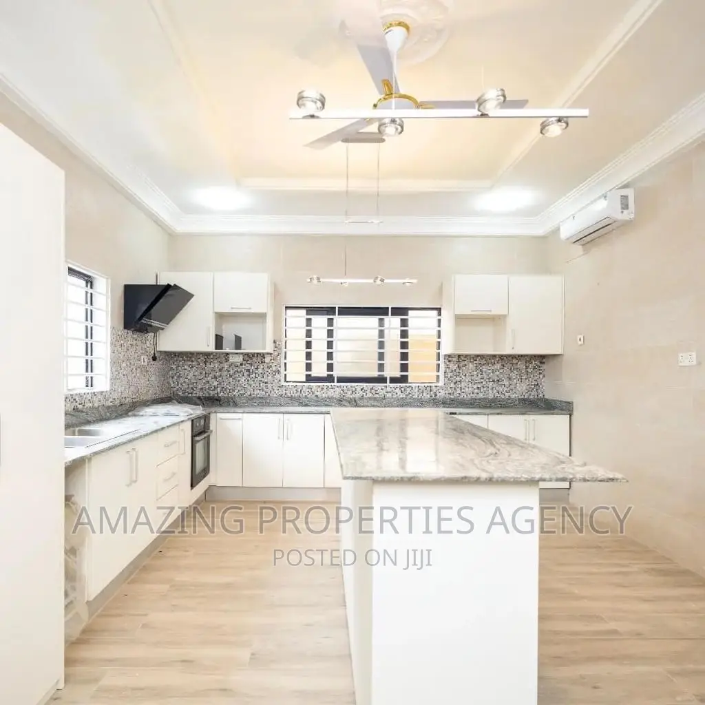4bdrm House in Spintex for sale