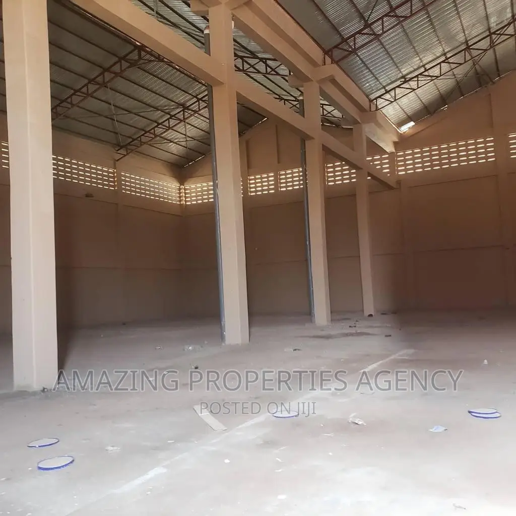 5000sqm Warehouse for Rent at Spintex