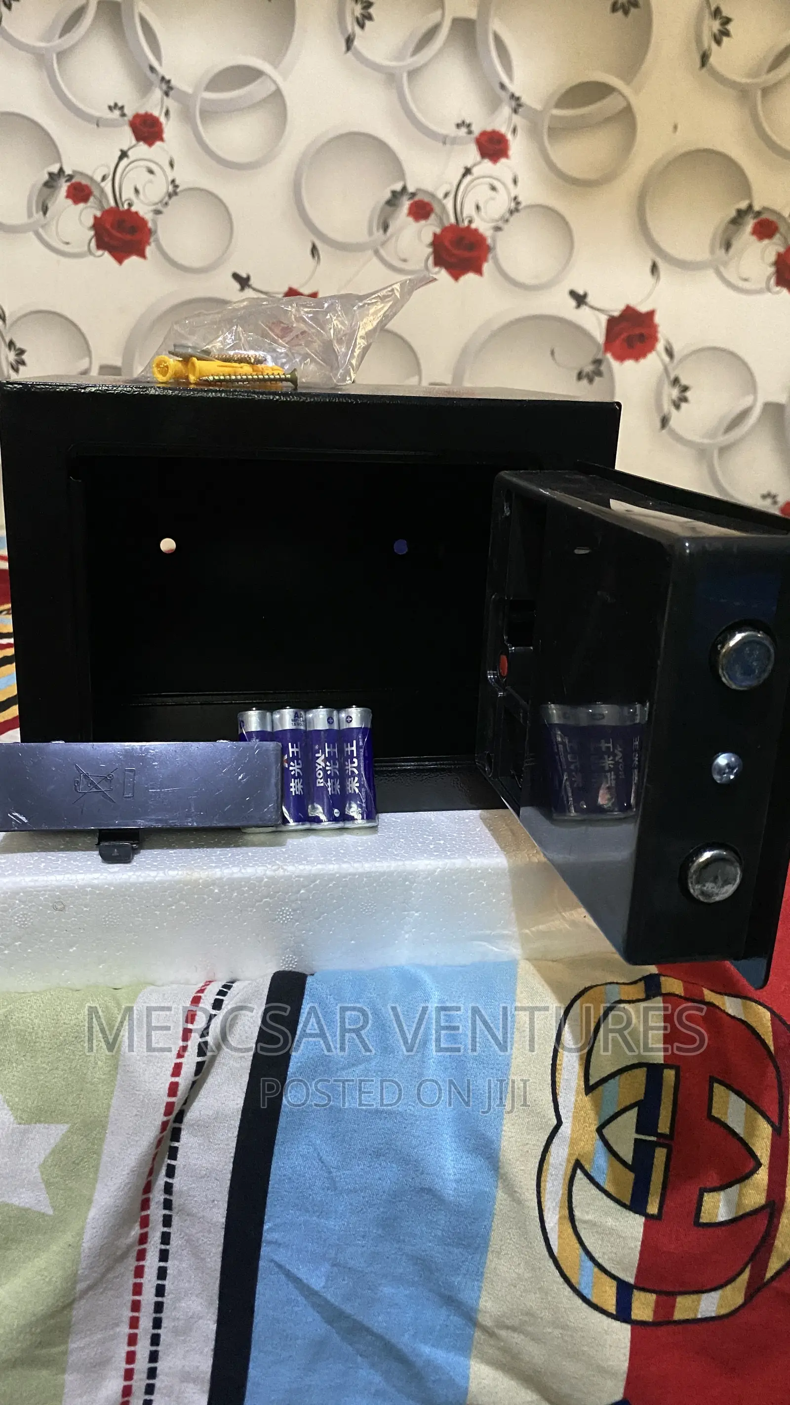 Electronic Money Box/Safe- Head Space