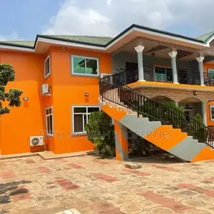 10bdrm Apartment in Skm Property, Adenta for sale