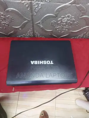 New Laptop Toshiba M840 4GB AMD HDD 160GB