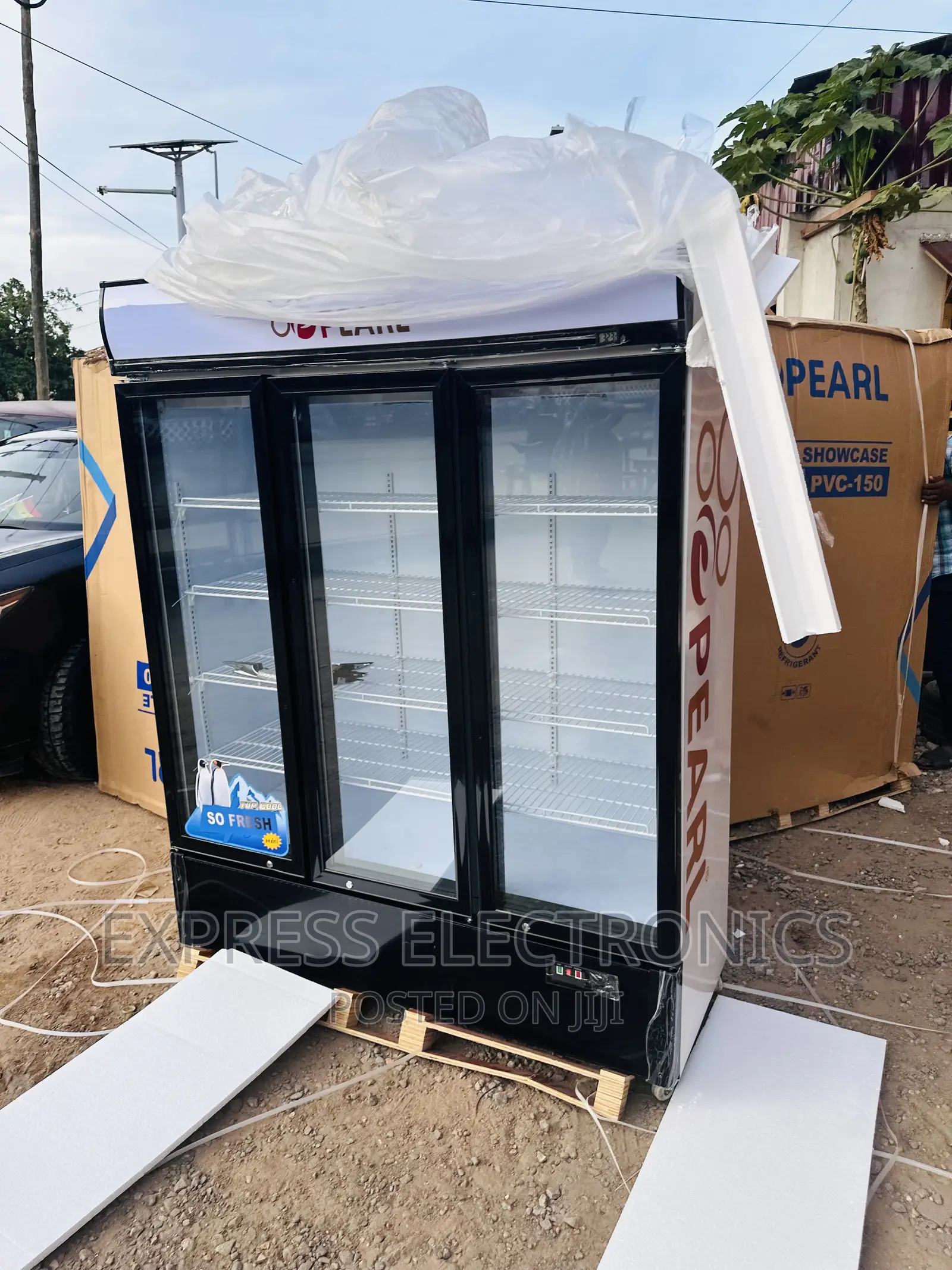 Complete Display 3doors Fridge Pearl 950L PVC_150