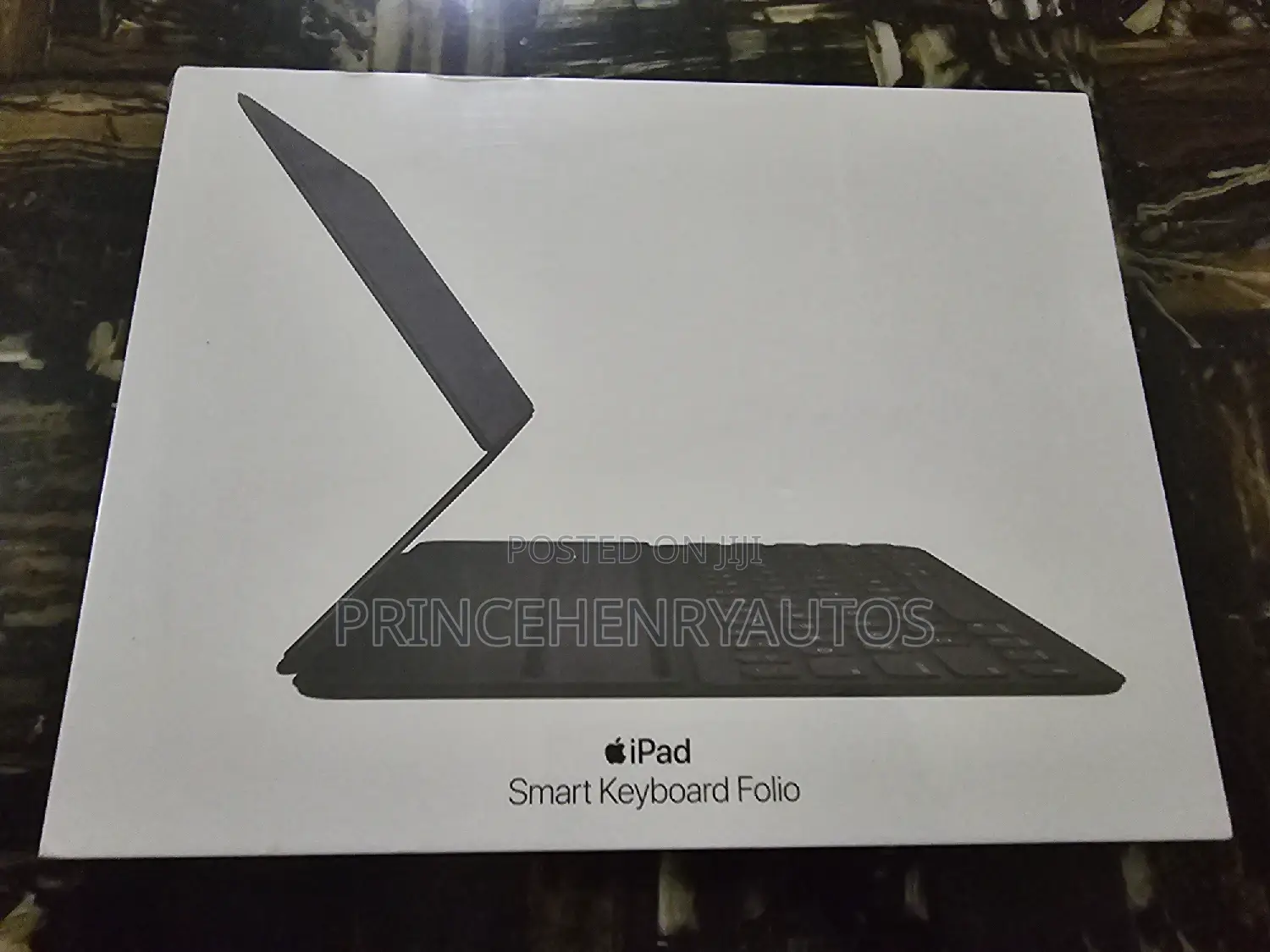 Apple Smart Keyboard Folio for iPad Pro 12.9 3rd-6th Gen