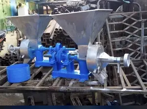 Fruit Squeezer and Grinding Machine