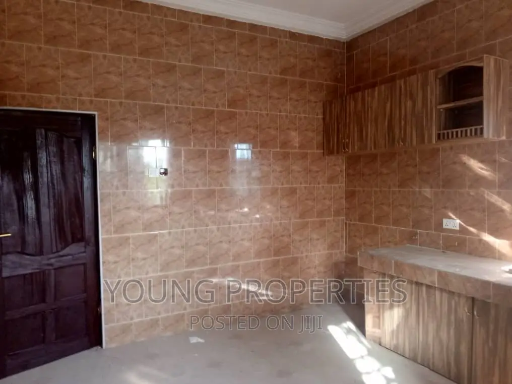 2bdrm Apartment in Ablekuma Manhean for rent