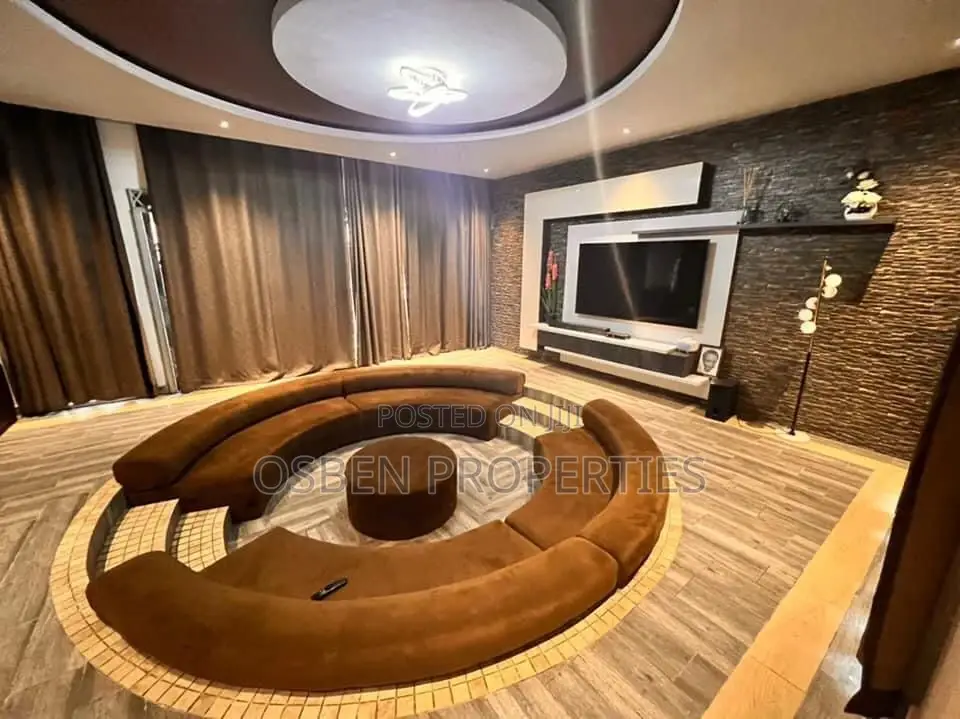 Furnished 6bdrm Mansion in Pleasant Properties, Ablekuma for sale
