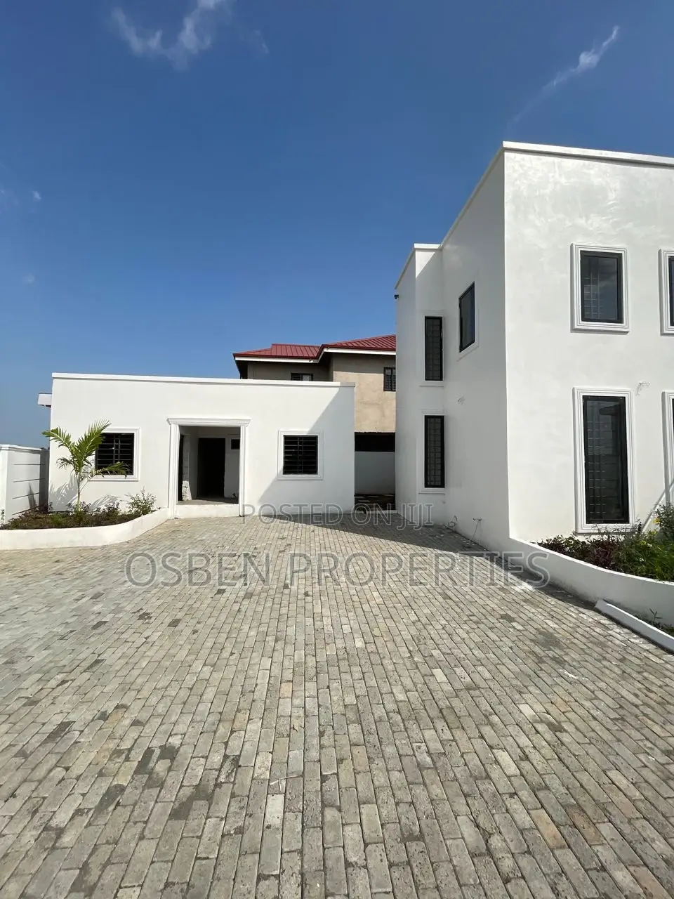 Furnished 5bdrm Duplex in Pleasant Properties, East Legon for sale