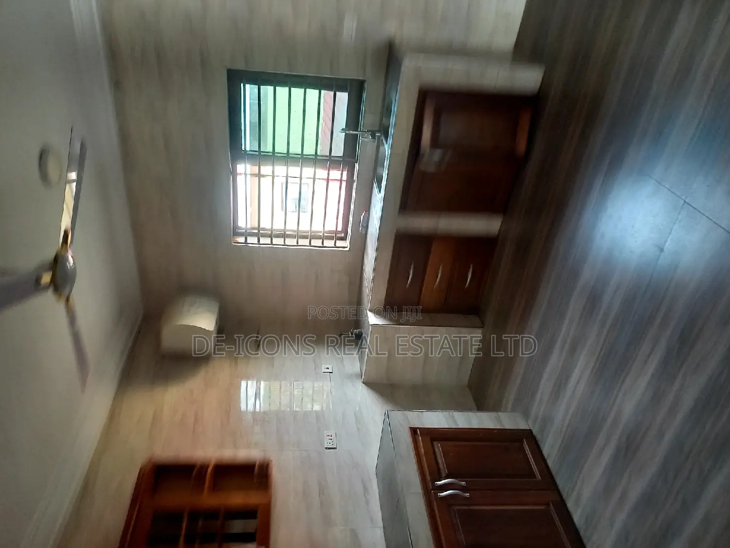 2bdrm Duplex in De-Icons Real Estate, Awutu Senya East Municipal