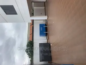 2bdrm Apartment in Palace Mall, Airport Residential Area for rent