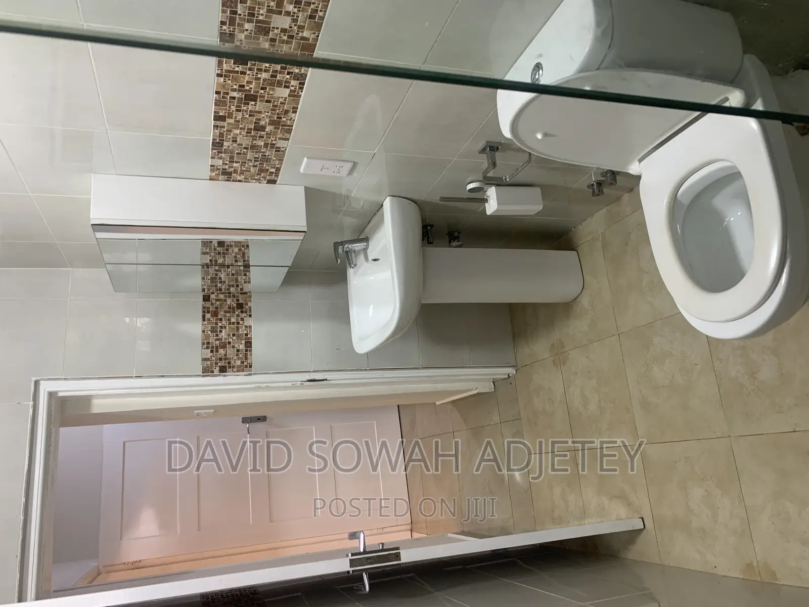 2bdrm Apartment in Palace Mall, Airport Residential Area for rent