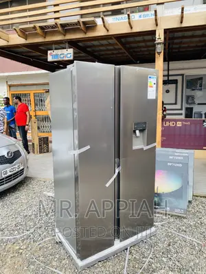 High Quality TCL(P520 SBN)Side by Side Refrigerator.