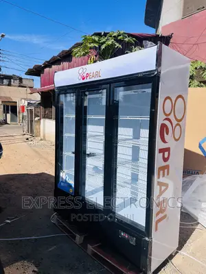 See-Through 3doors Display Fridge Pearl PVC-150