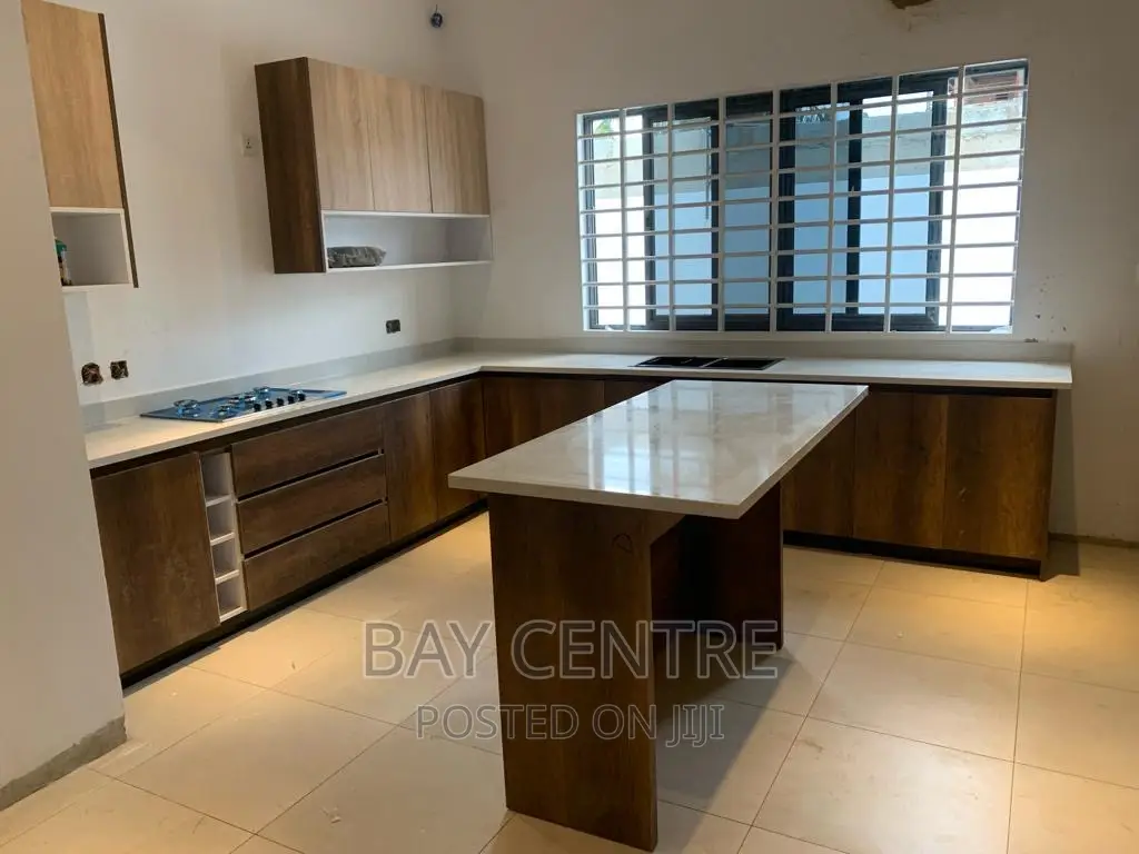 Kitchen With Island