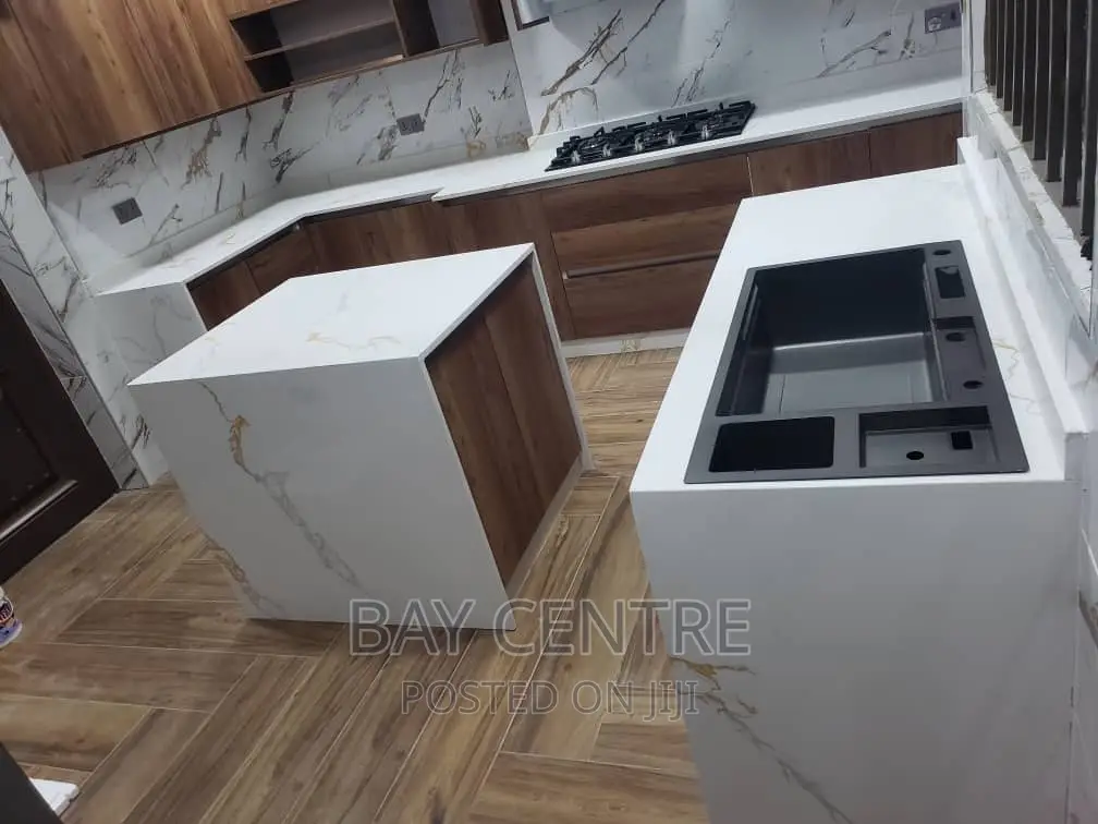 Kitchen With Island