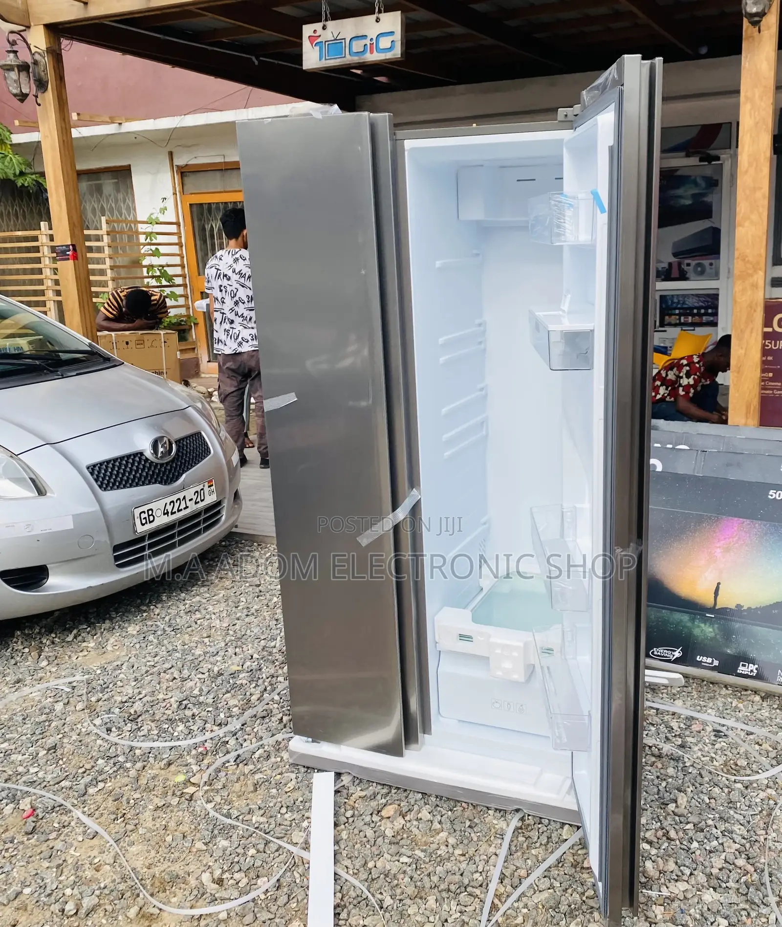 Quality Yet Affordable TCL P520SBN Side by Side Fridge(607L)