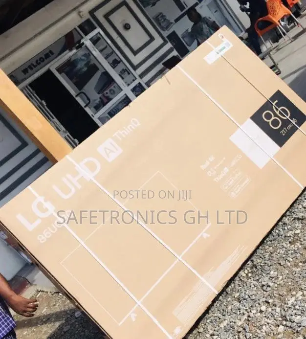 Glossy LED UHD Smart Black UQ90 86 Inches Lg Electric Tv