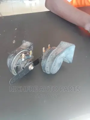 Hyundai Elantra 2011-2012 Horn