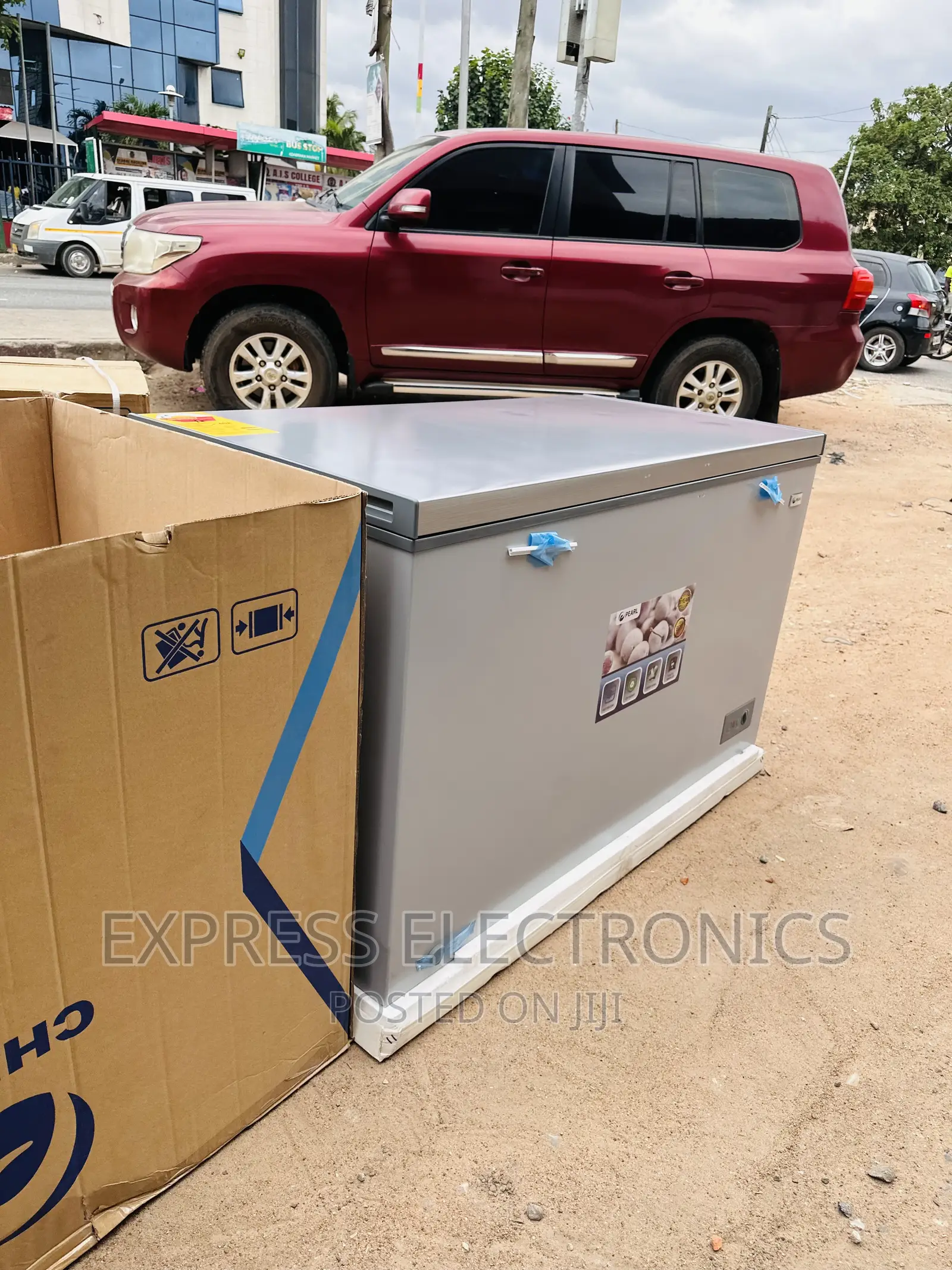 Shop the Best PCF-460(380)Ltrs Pearl Chest Freezer