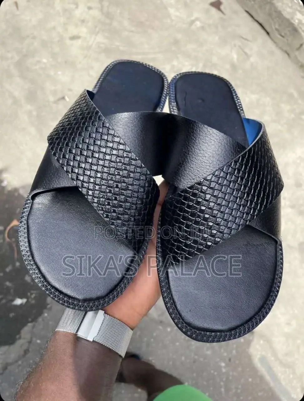 Black Royal Slippers