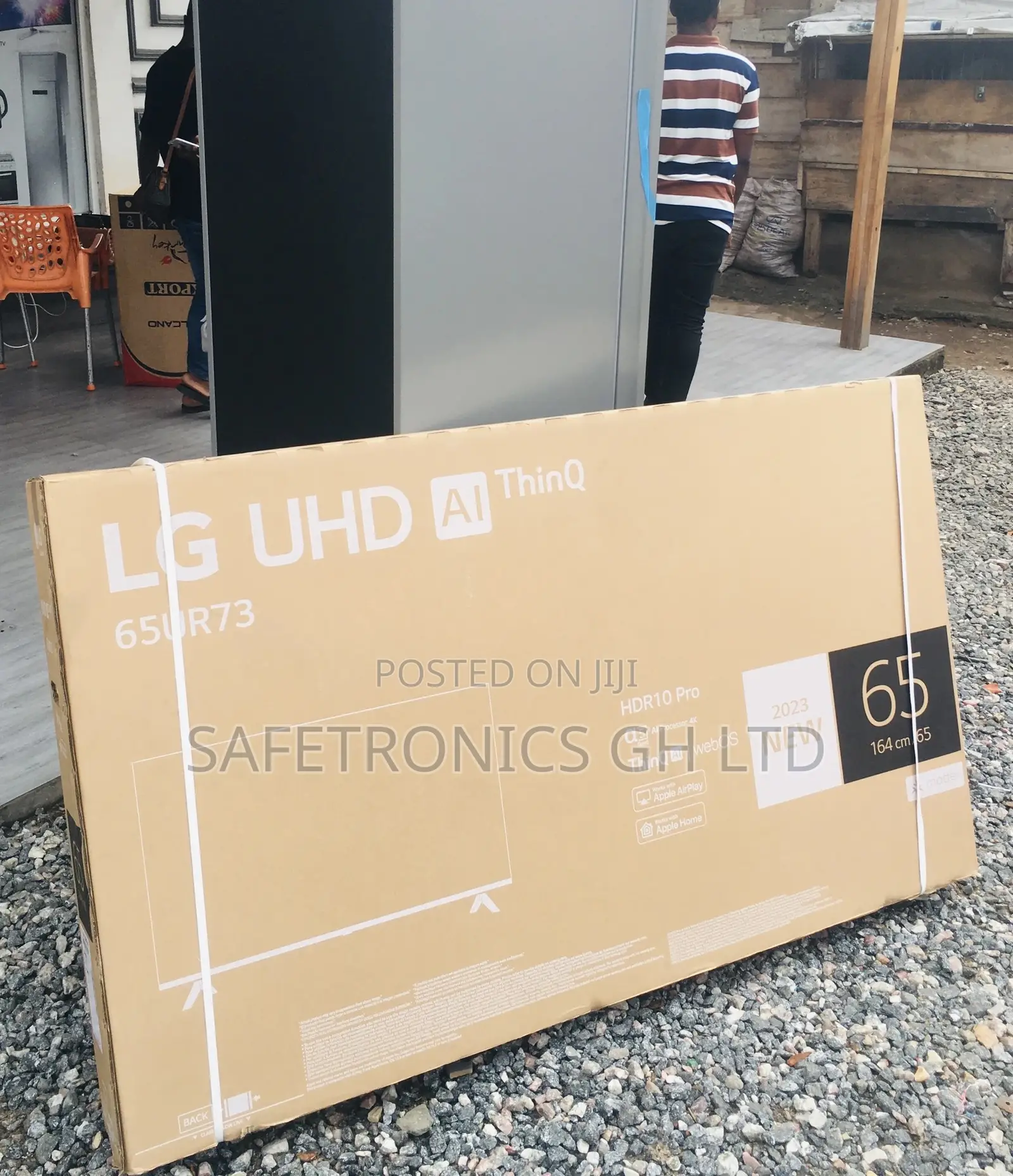 Smart 65 Inches Lg Uhd Smart Ur73 Electric Black Tv