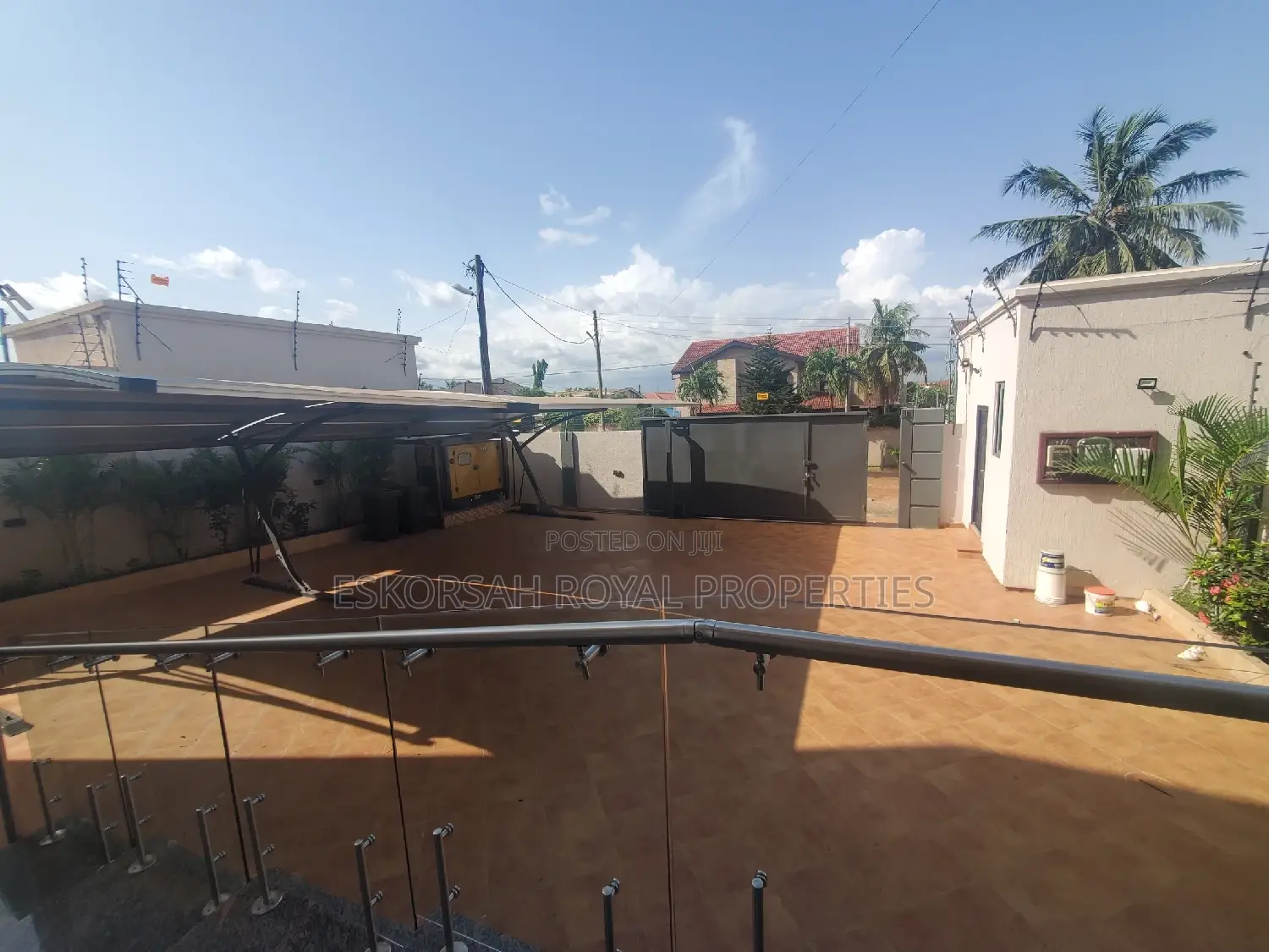 5bdrm House in East Legon A&C Mall for rent