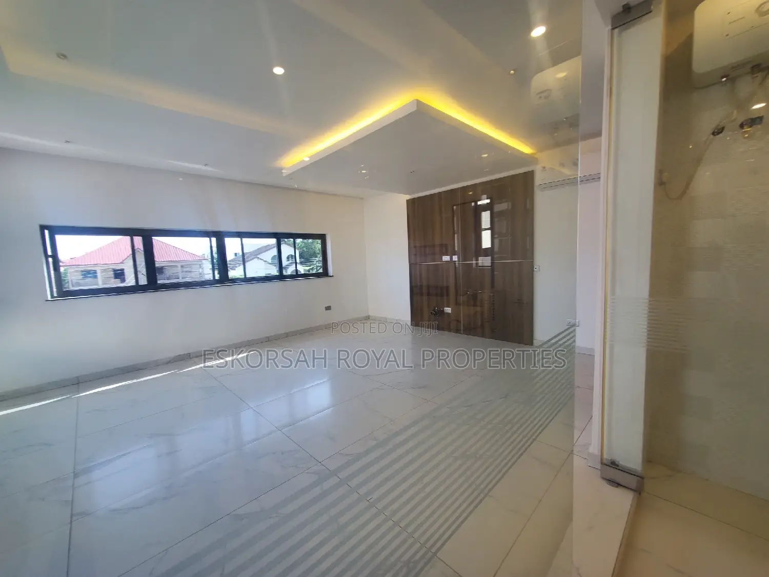 5bdrm House in East Legon A&C Mall for rent