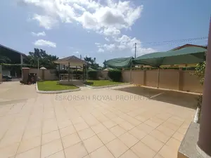 4bdrm House in East Legon, A&C Mall Area for rent