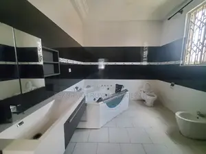 4bdrm House in East Legon, A&C Mall Area for rent