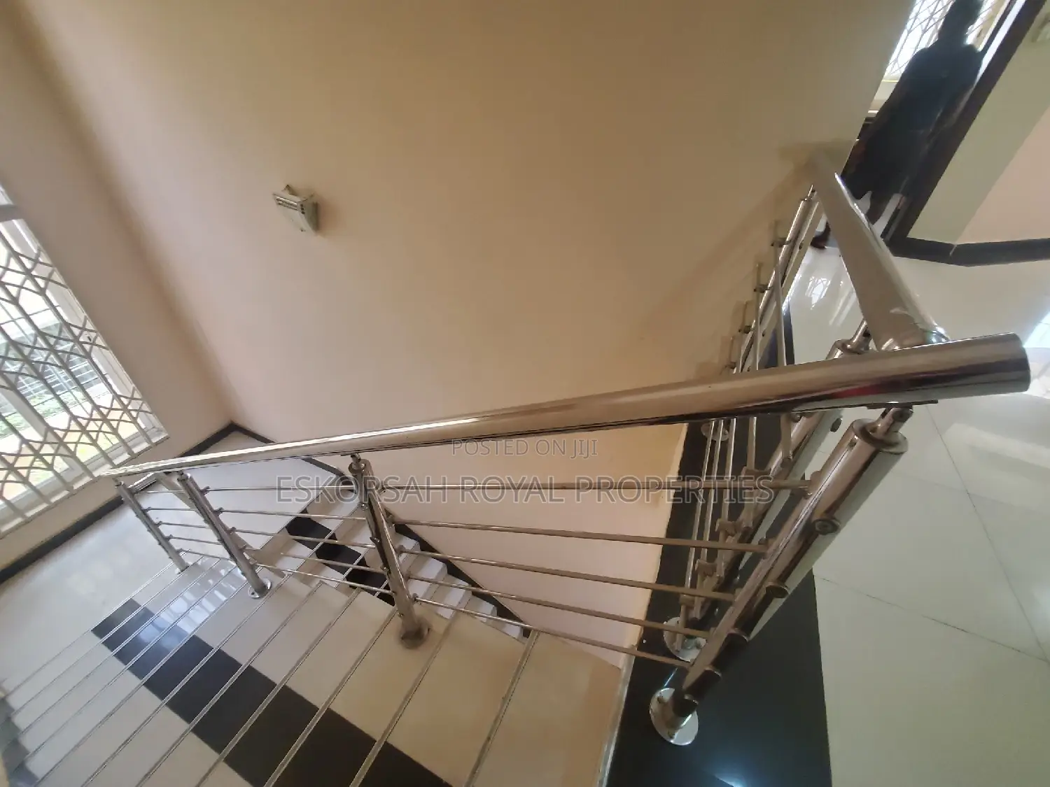 4bdrm House in East Legon, A&C Mall Area for rent