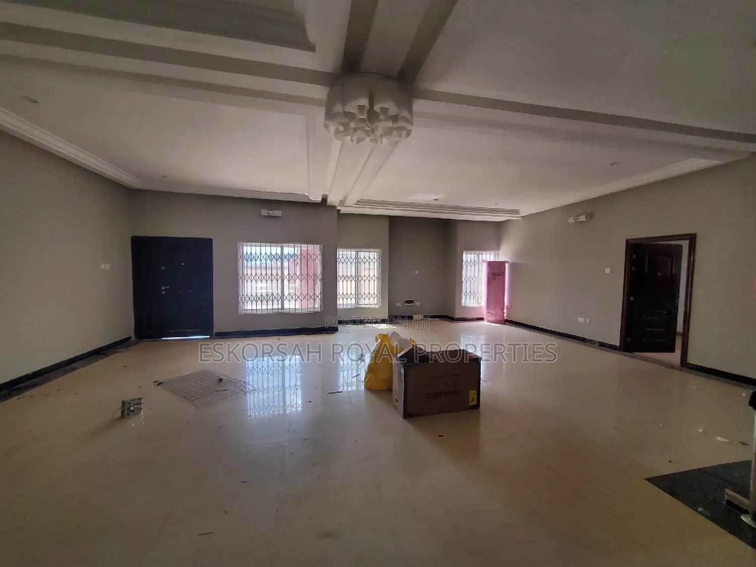 5bdrm House in East Legon for rent