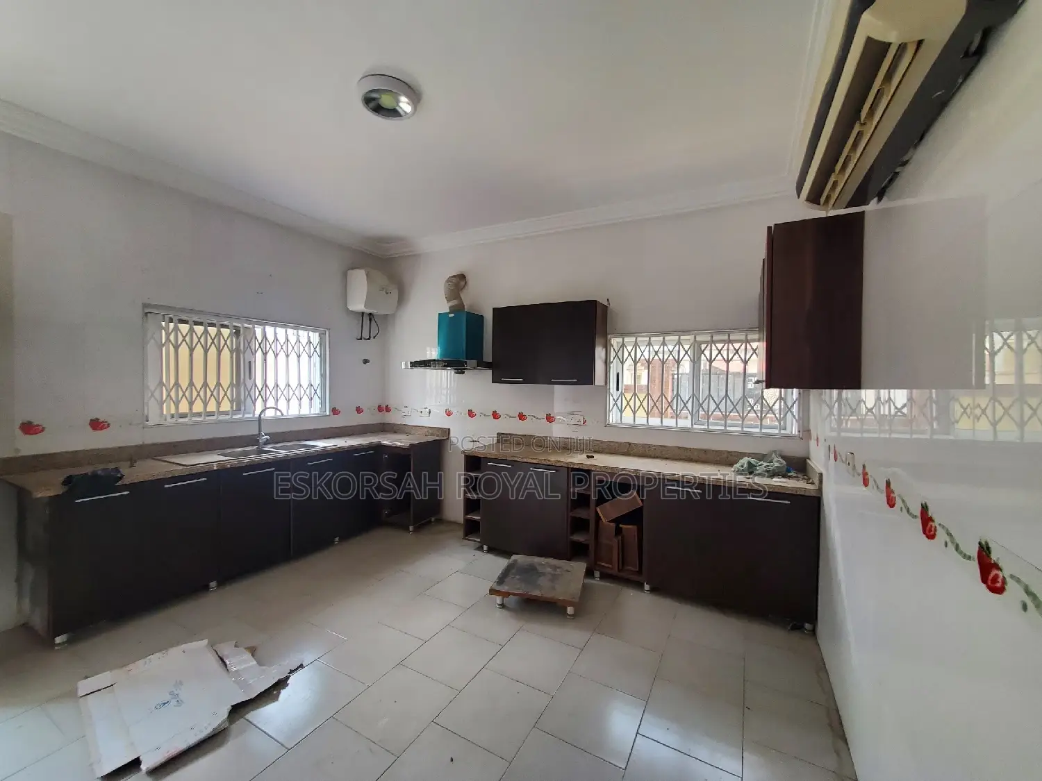 5bdrm House in East Legon for rent