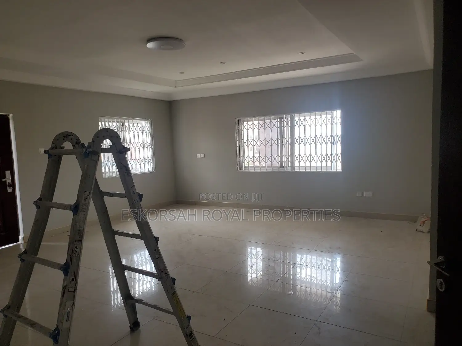 5bdrm House in East Legon for rent