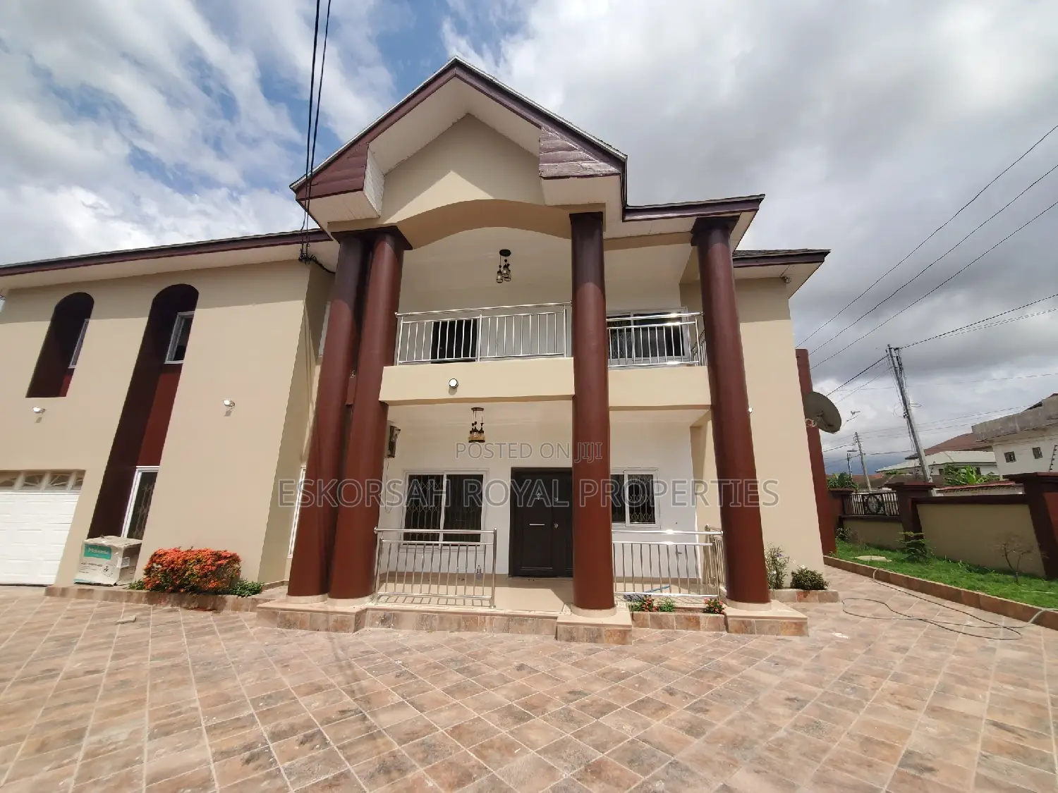 5bdrm House in East Legon for rent