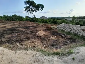 Plot for Sale at Race Course